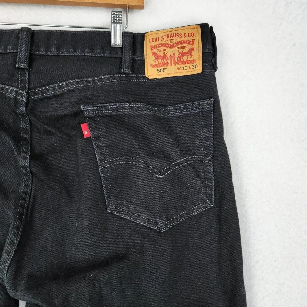 Levis Jeans Mens 40x30 Black 505 Straight Leg Denim Cotton Five Pocket Casual